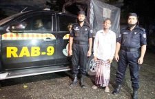 মেয়েকে ধর্ষণের অভিযোগে বাবা গ্রেপ্তার