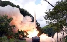 জাপানে ‘আঘাত হেনেছে’ চীনের ৫ ক্ষেপণাস্ত্র : তীব্র প্রতিবাদ