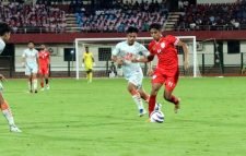 ফাইনালে ভারতের কাছে বড় ব্যবধানে হেরে স্বপ্নভঙ্গ বাংলাদেশের