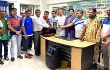 সিলেটের বিদায়ী পুলিশ সুপারকে সম্মাননা