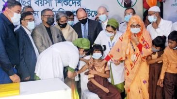 ৫-১১ বছর বয়সী শিশুদের করোনা টিকা কার্যক্রমের উদ্বোধন