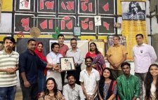 থিয়েটার মুরারিচাঁদের ৩ দিনব্যাপী কর্মশালার সনদ বিতরণ