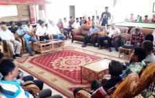 কর্মবিরতি চালিয়ে যাওয়ার ঘোষণা চা শ্রমিকদের