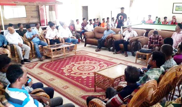 কর্মবিরতি চালিয়ে যাওয়ার ঘোষণা চা শ্রমিকদের