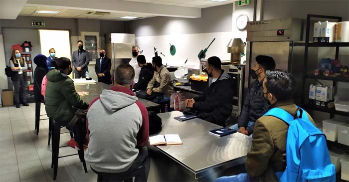 গ্রিসে বৈধ হবেন ১৫ হাজারের বেশি বাংলাদেশি