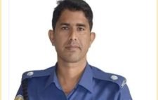 ছাত্রলীগ নেতাদের পেটানোয় অতিরিক্ত পুলিশ সুপার সহ ৫ পুলিশ সদস্যকে বদলী