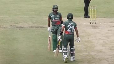 বোলিং স্বর্গে ৮০ রানে অলআউট মিঠুন-সৌম্যরা