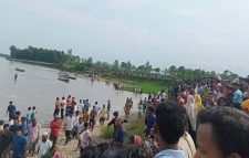 বোদায় নৌকাডুবি: ৬৭ জনের মরদেহ উদ্ধার
