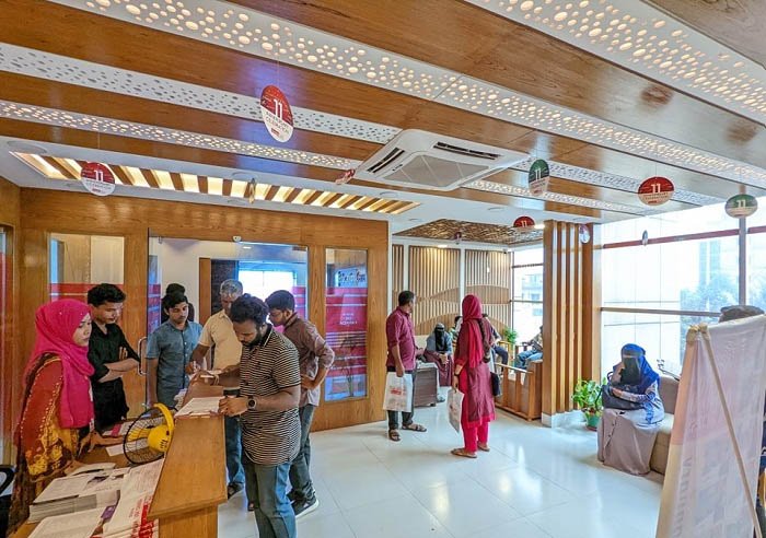 যুক্তরাষ্ট্রে পাঠানোর নামে এডুকেশন কেয়ারের জালিয়াতি, পরিচালক গ্রেপ্তার