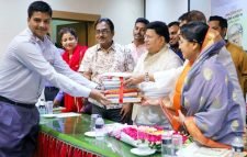 বঙ্গবন্ধুর জীবন ও কর্ম আগামী প্রজন্ম’র কাছে সঠিকভাবে তুলে ধরতে হবে: পররাষ্ট্রমন্ত্রী