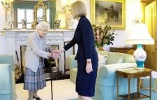 যুক্তরাজ্যের নতুন প্রধানমন্ত্রী হলেন লিজ ট্রাস