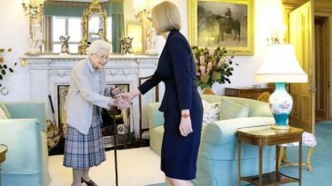 যুক্তরাজ্যের নতুন প্রধানমন্ত্রী হলেন লিজ ট্রাস