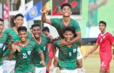মালদ্বীপের জালে ৫ গোল দিয়ে গ্রুপ চ্যাম্পিয়ন বাংলাদেশ