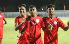 স্বাগতিক শ্রীলঙ্কাকে উড়িয়ে শুরু বাংলাদেশের