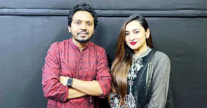 প্রধানমন্ত্রীকে নিয়ে বেলাল-আনিসার ‘আলোকবর্তিকা’