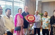 সিসিক মেয়রের সাথে জার্মান রাষ্ট্রদূতের সৌজন্য সাক্ষাৎ