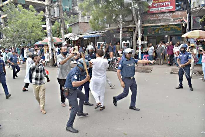 সারাদেশে পুলিশের অভিযানে ১৩১৯জন গ্রেফতার, চলবে ১৫ ডিসেম্বর পযন্ত