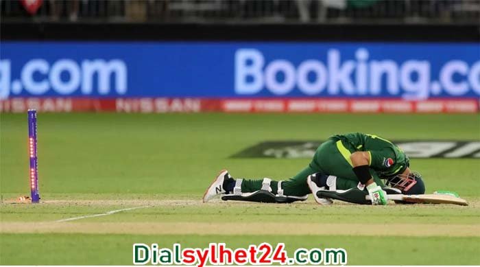 জিম্বাবুয়ের কাছে ১ রানে হেরেছে পাকিস্তান