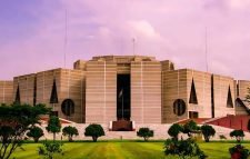 প্রশ্নপত্র ফাঁস করলে ১০ বছর জেল