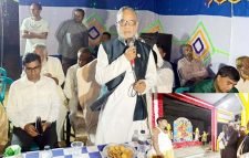 দুর্গাপূজা যাতে শান্তিপূর্ণভাবে অনুষ্ঠিত হয় সে জন্য সরকার সচেষ্ট রয়েছে: পরিবেশমন্ত্রী