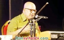 কবীর সুমনের সুরের মূর্ছনায় মুগ্ধ ঢাকার শ্রোতারা