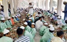 পাগলা মসজিদের দানবাক্সে পাওয়া গেল রেকর্ড ৩ কোটি ৮৯ লাখ টাকা