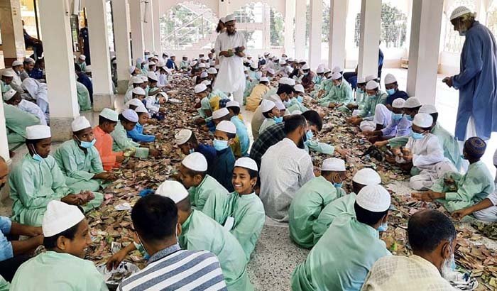 পাগলা মসজিদের দানবাক্সে পাওয়া গেল রেকর্ড ৩ কোটি ৮৯ লাখ টাকা