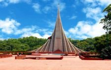 বাঙালির বিজয়ের দিন আজ