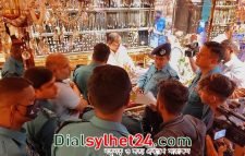 সাংবাদিকদের কাছে হক মার্কেটের ব্যবসায়ীদের দুঃখ প্রকাশ