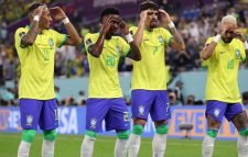 দক্ষিণ কোরিয়াকে হারিয়ে কোয়ার্টার ফাইনালে ব্রাজিল