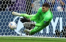 জাপানের হৃদয় ভেঙে টাইব্রেকারে জিতে শেষ আটে ক্রোয়েশিয়া