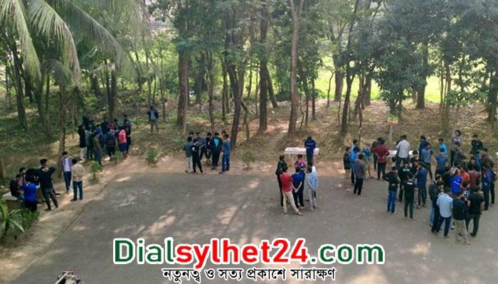 ‘পা তুলে বসা’ নিয়ে সংঘর্ষে শাবিপ্রবি ছাত্রলীগ