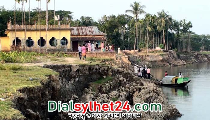 সুরমার ভাঙনে বিলীন হচ্ছে জনপদ