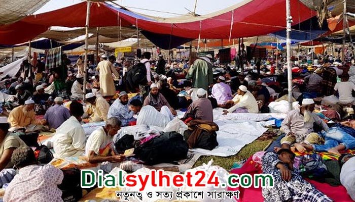 টঙ্গীর তুরাগ তীরে মুসল্লিদের ঢল