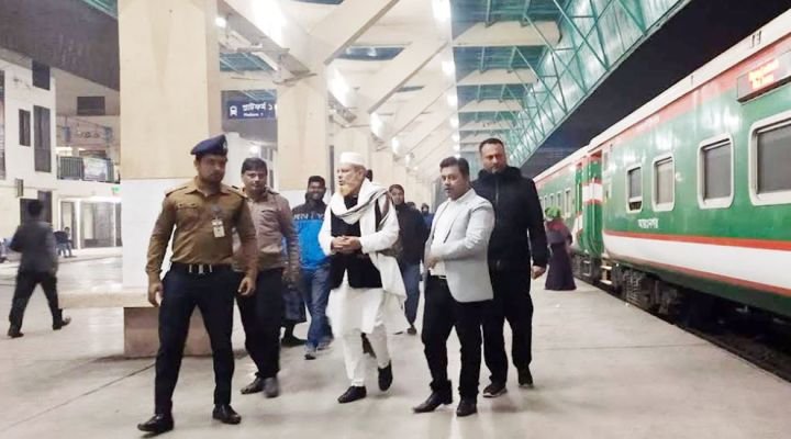 সিলেট রেলওয়ে স্টেশন পরিদর্শন করেন হবিগঞ্জ-১ আসনের সংসদ সদস্য   মিলাদ গাজী