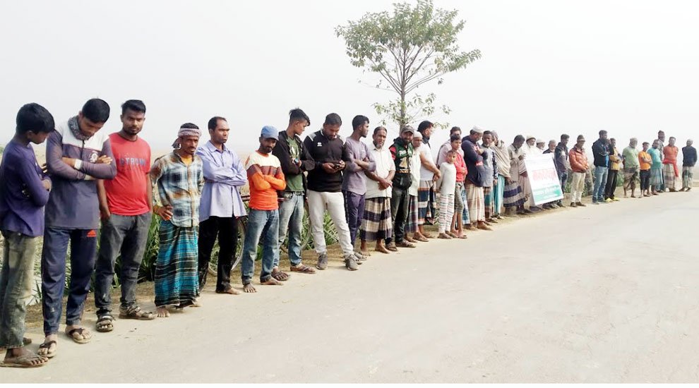 কমলগঞ্জে নালা খননের দাবিতে মানববন্ধন অনুষ্ঠিত