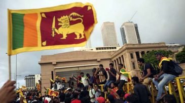সরকারি চাকরিতে নিয়োগ বন্ধ করে দিল শ্রীলঙ্কা