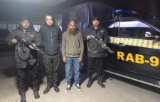 র‌্যাব-৯, সিলেট এর অভিযানে সিলেটে বিদেশী মদ-ফেনসিডিল-ইয়াবাসহ গ্রেফতার ৭