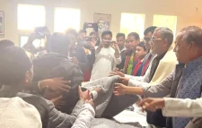 জুড়ীতে ব্যক্তিগত অর্থায়নে কম্বল বিতরণ করলেন পরিবেশমন্ত্রী