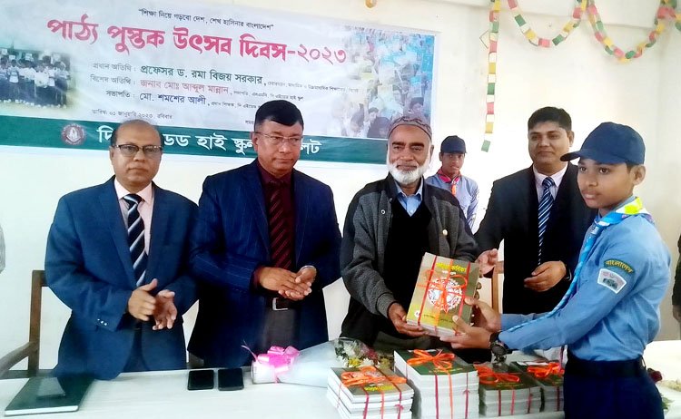 শিক্ষা জাতিকে দারিদ্র্যমুক্ত করার সবচেয়ে বড় হাতিয়ার –  শিক্ষাবোর্ড চেয়ারম্যান ড.রমা বিজয় সরকার