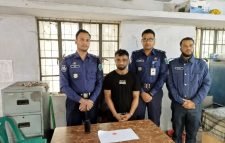 শ্রীমঙ্গলে ২৬ পিস ইয়াবাসহ মাদক ব্যবসায়ী আটক