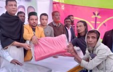 মৌলভীবাজারে কৃষকদলের শীতবস্ত্র বিতরণ