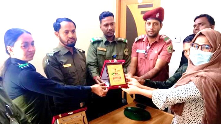 শ্রীমঙ্গলে আনসার ভিডিপি প্রশিক্ষককে বদলী জনিত বিদায়ী সংবর্ধনা