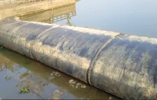 দুষ্কৃতিকারী কতৃক রাবার ড্যামের পানি ছেড়ে দেওয়ায় ক্ষতির সম্মুখীন জলমহাল ইজারাদার ও বোরো চাষীরা।