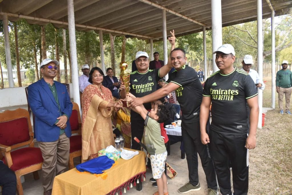 মৌলভীবাজার জেলা পুলিশের বার্ষিক মিলনমেলা ও বনভোজন