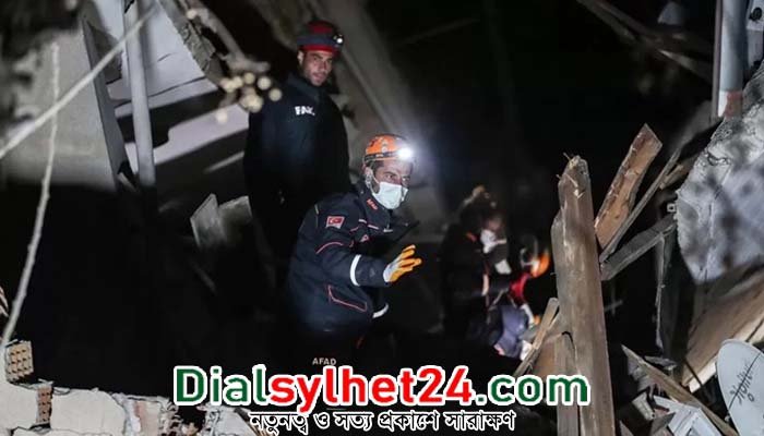 তুরস্কে ফের ভূমিকম্প : নতুন করে ধ্বংসস্তূপের নিচে আটকা পড়েছেন অনেকে