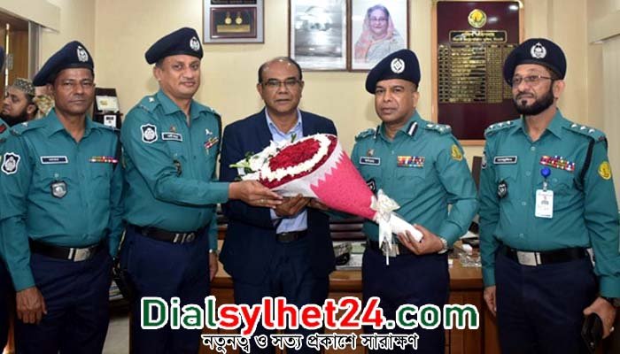 দায়িত্ব গ্রহণ করলেন এসএমপির নতুন কমিশনার ইলিয়াস শরীফ