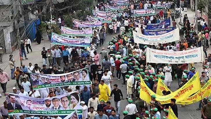 মহানগরে রাজনৈতিক উত্তাপ