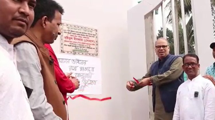 পশ্চিম সাধুহাটি সরকারি প্রাথমিক বিদ্যালয়ে নব নির্মিত শহিদ মিনারের শুভ উদ্বোধন
