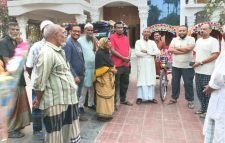 সৈয়ারপুর ইসলামি যুব কল্যাণ সংস্থার এর উদ্যোগে পরিবারের মাঝে  রিক্সা, টিন ও  নগদ অর্থ সহায়তা প্রদান